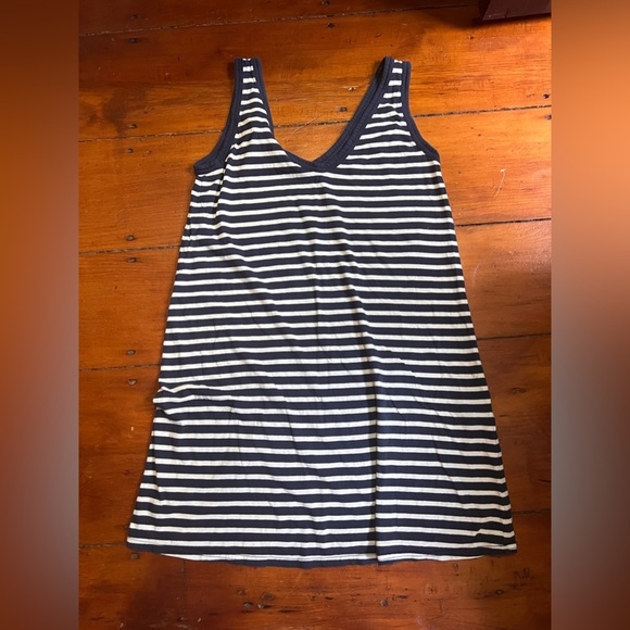 Everlane Dresses & Skirts - Everlane Small Womens striped v-neck tank dress knee length